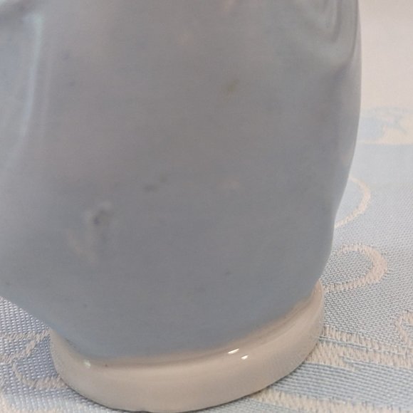 Delicate Features On This Vtg. Ceramic Madonna And Child Japan - Picture 7 of 7